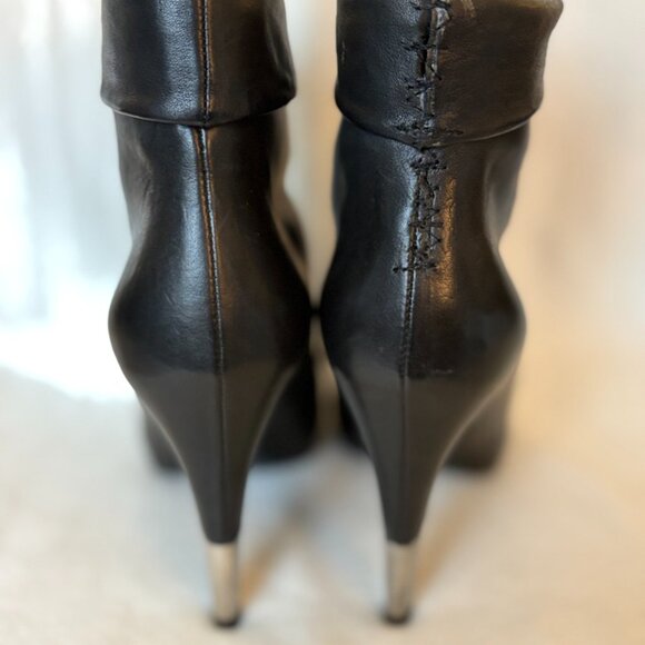 Chanel black leather heeled ankle booties logo boots size 38 Bottines - Picture 4 of 15